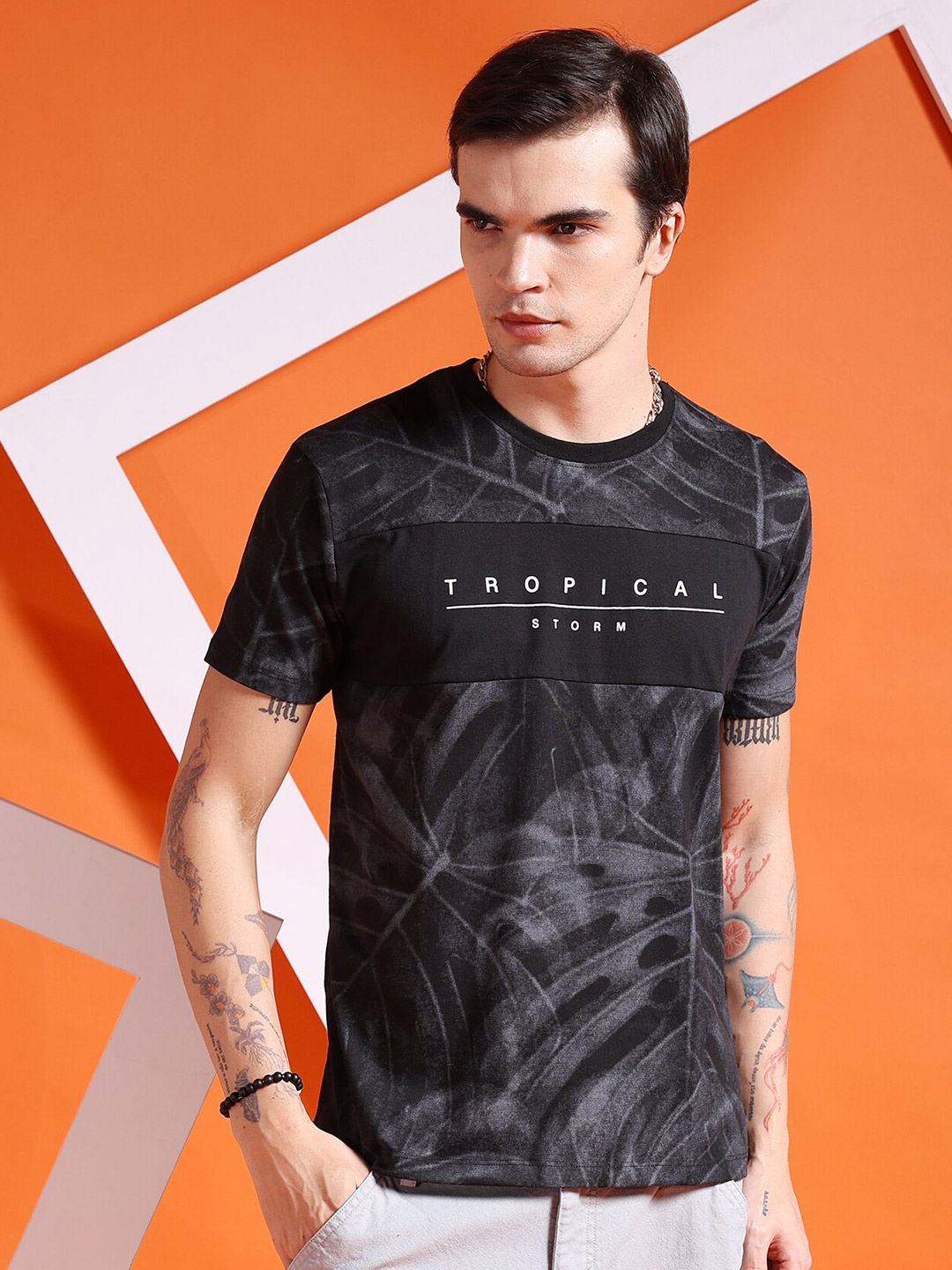 

The Indian Garage Co Graphic Printed Round Neck T-shirt, Black