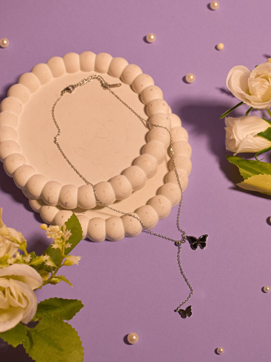 

SALTY Minimal Butterfly Chain, Silver