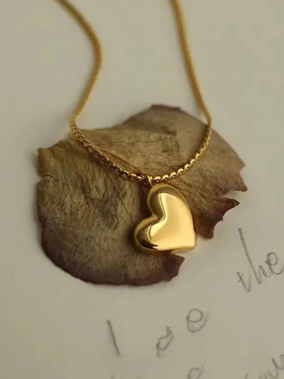 

SALTY Minimal Heart Whispers Chain, Gold