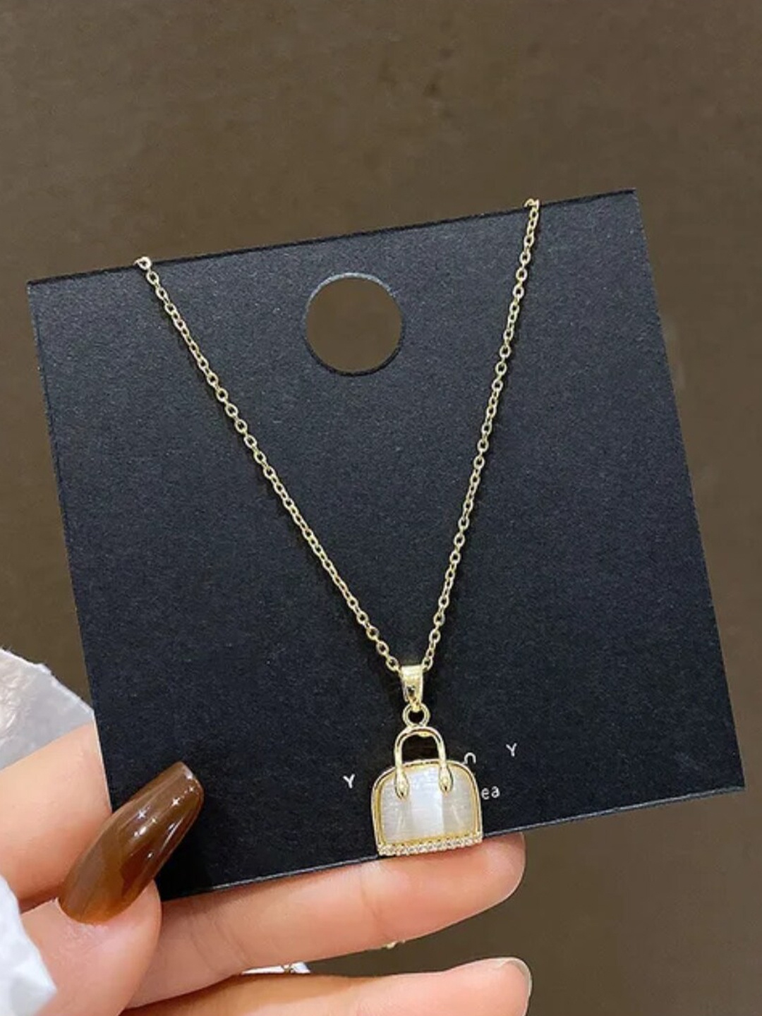 

SALTY Stainless Steel Pendent With Chain, Gold