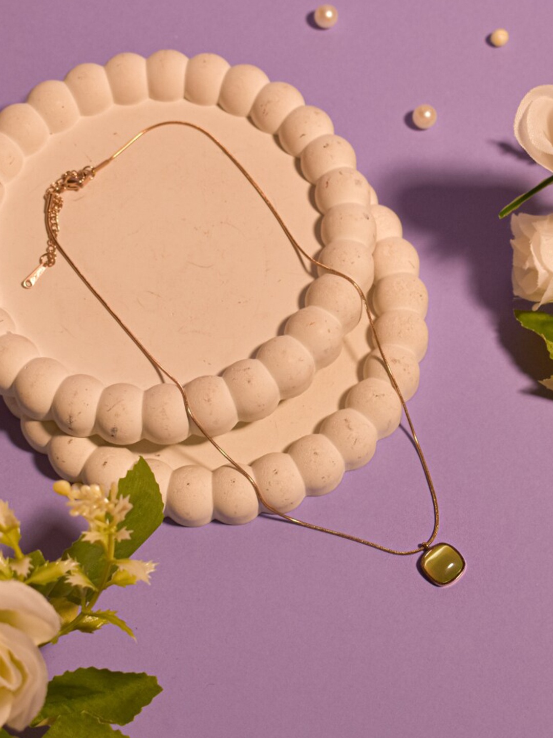 

SALTY Gold-Toned Minimal Necklace
