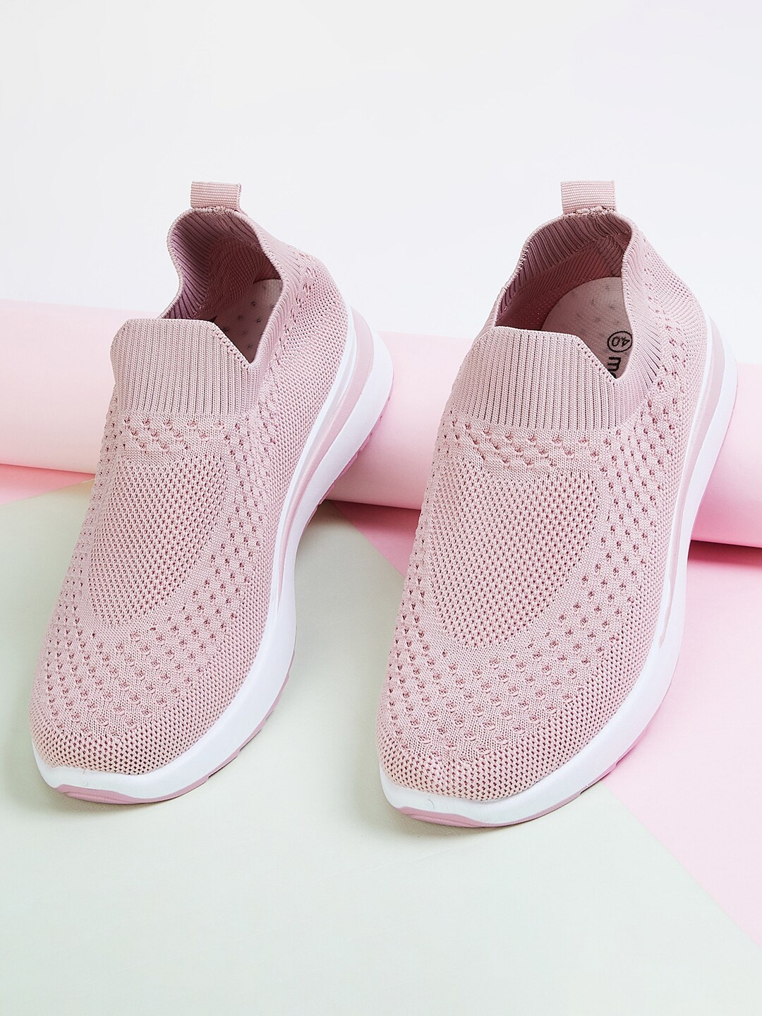 

max Women Knit Walking Shoes, Pink