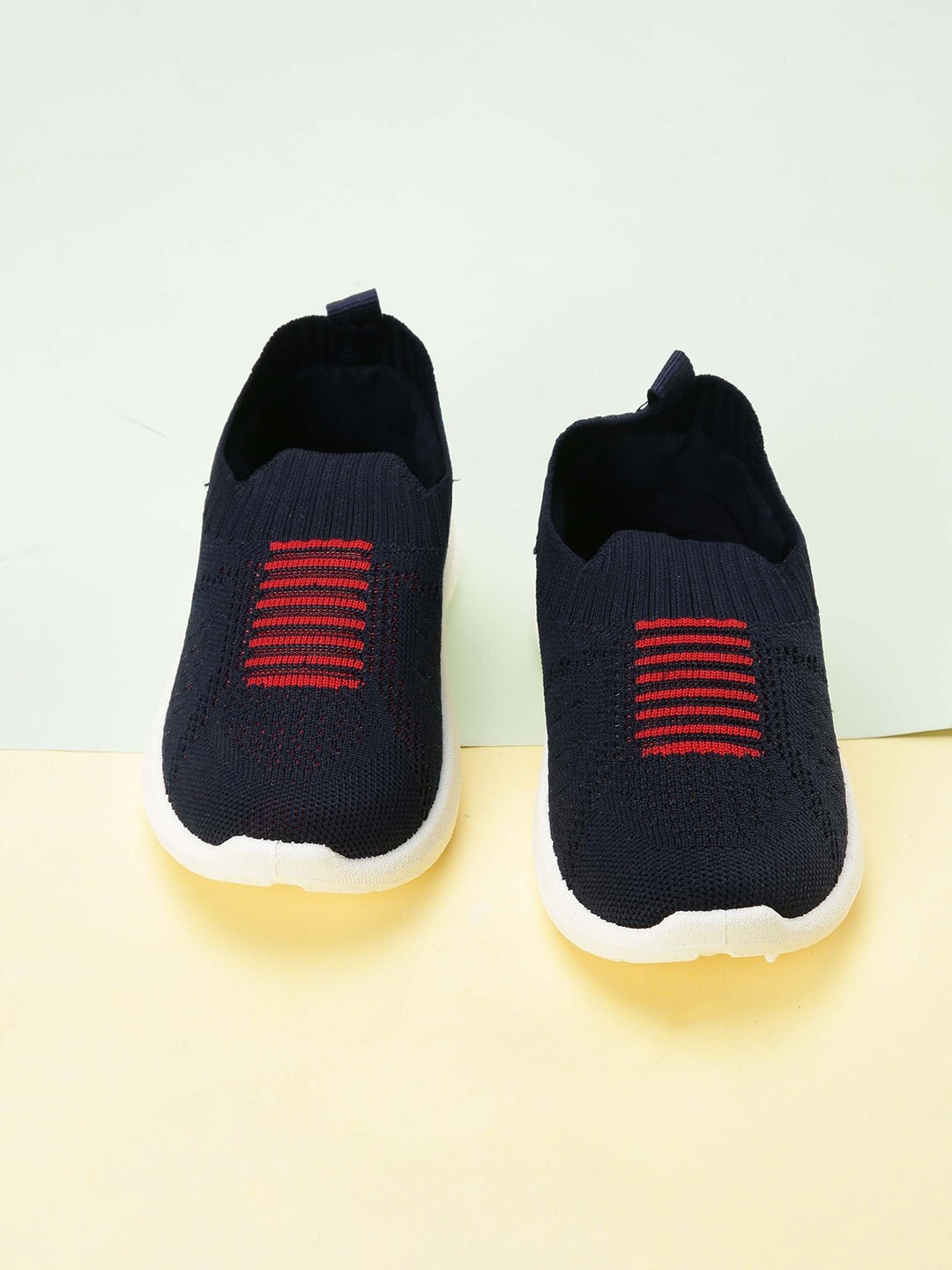 

max Boys Knit Walking Shoes, Navy blue