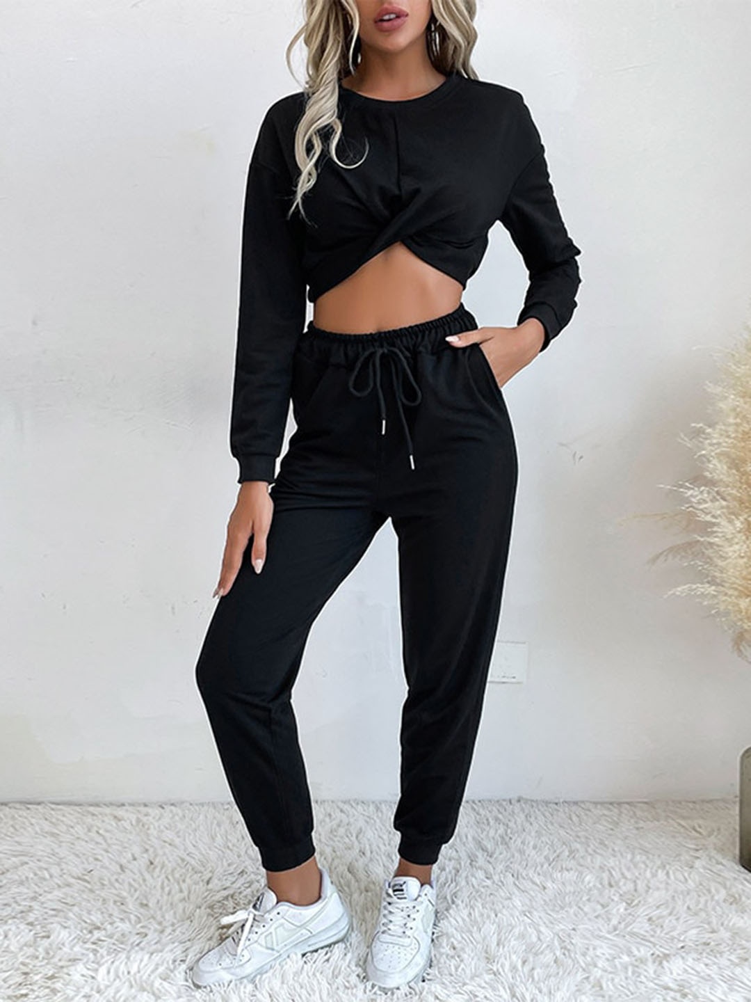 

StyleCast Black Long Sleeves Crop Top With Joggers