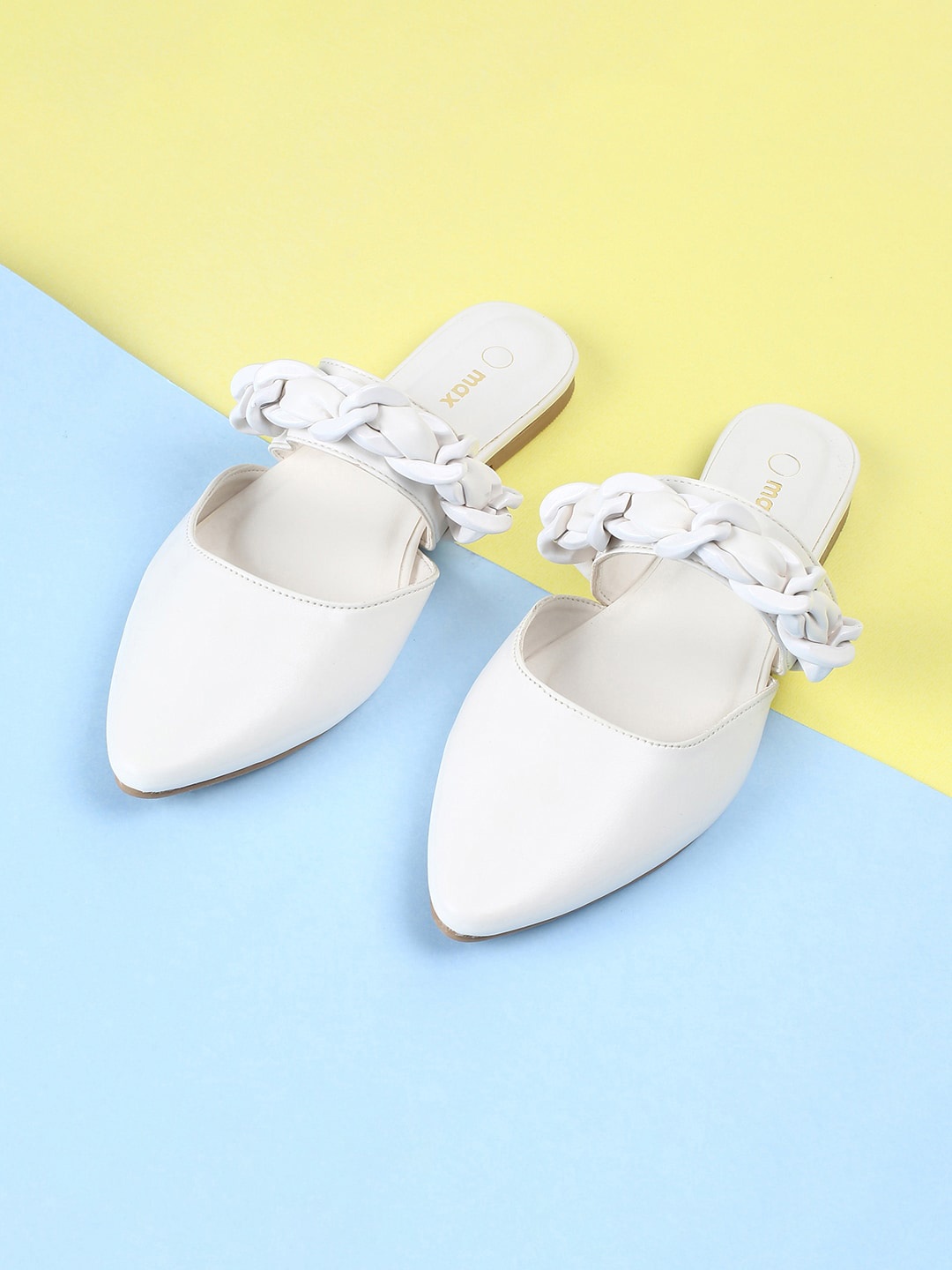 

max Buckle Detail Pointed Toe Mules, White