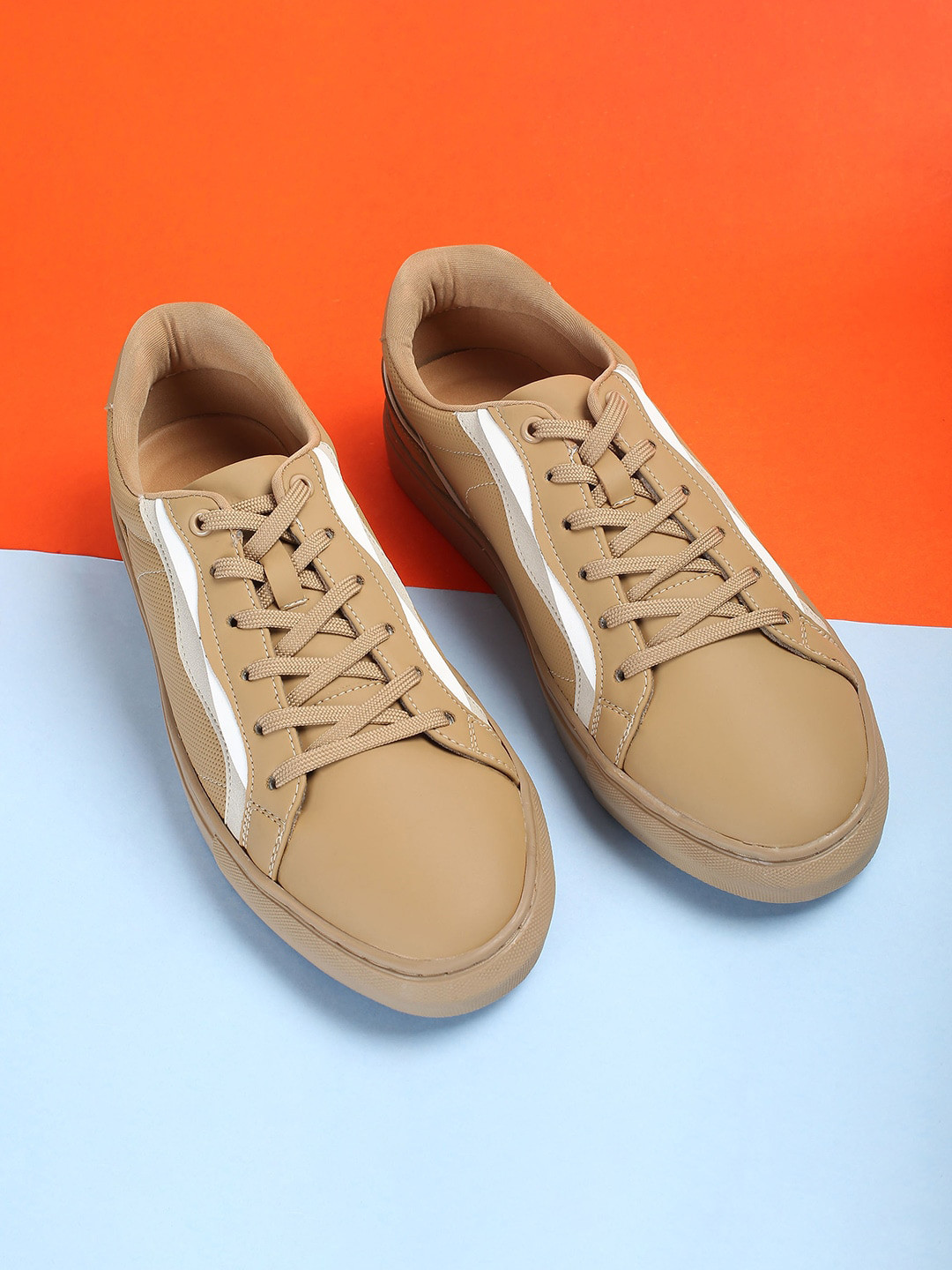 

max Men Comfort Insole Sneakers, Beige