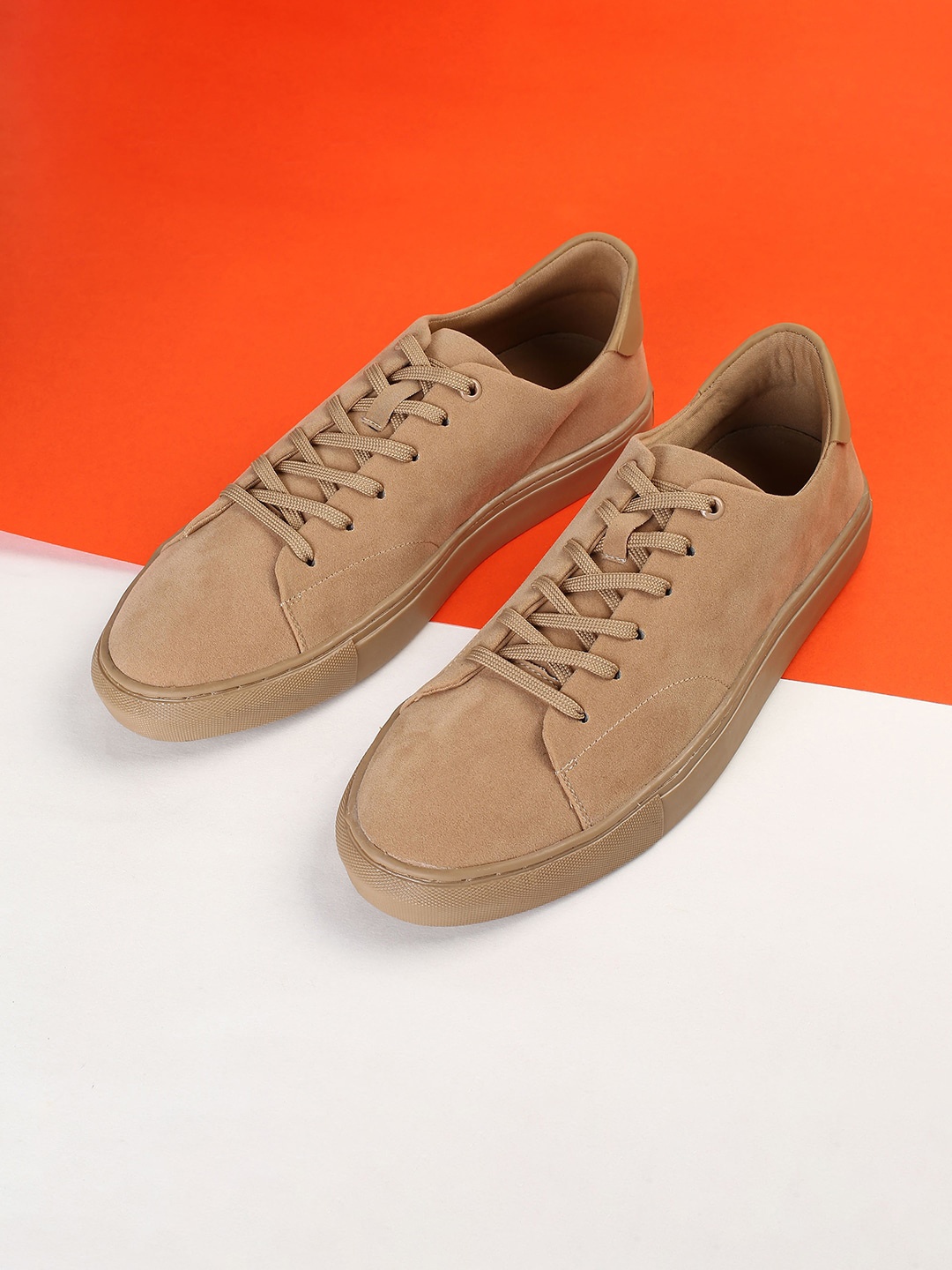 

max Men Comfort Insole Lace-Ups Sneakers, Beige