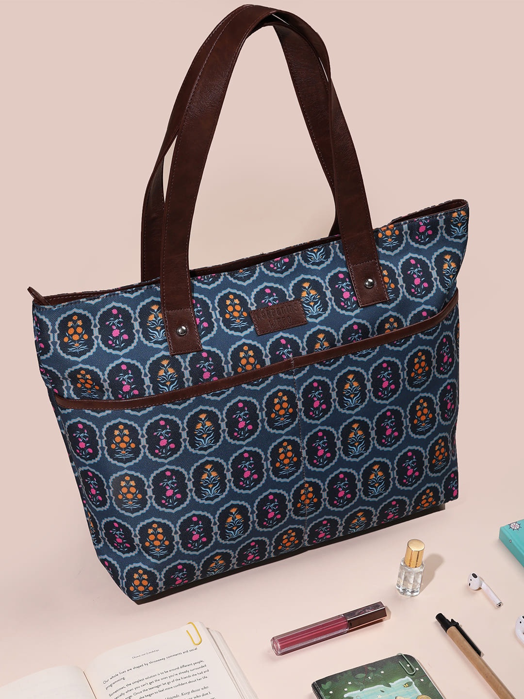 

Happening Hippo Floral Printed Bucket Handheld Bag, Teal
