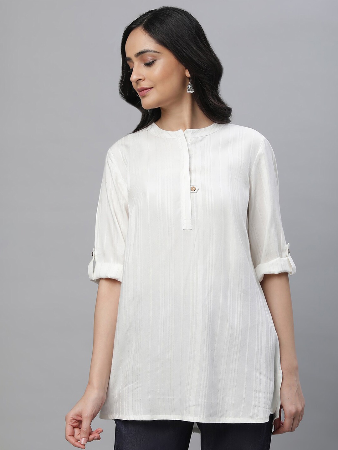 

AURELIA Round Neck Straight Kurti, Off white