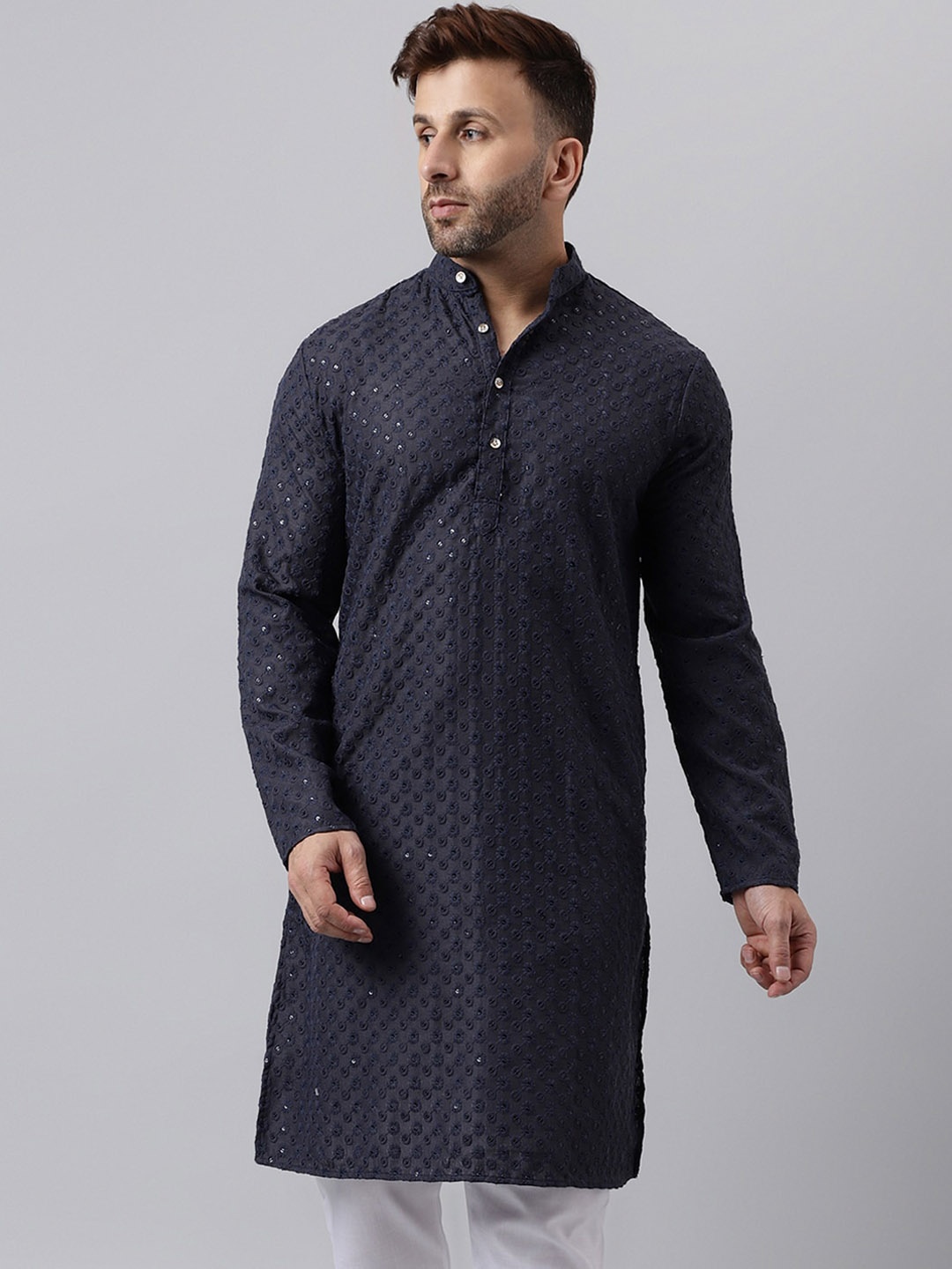 

Hangup Floral Embroidered Sequins Mandarin Collar Kurta, Black