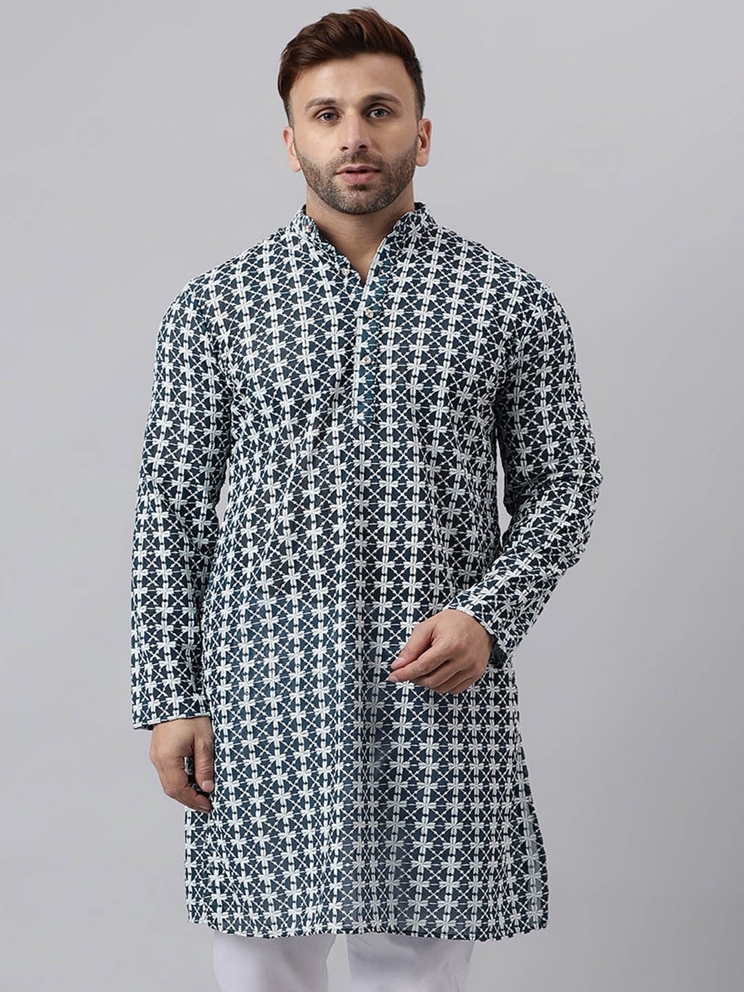 

Hangup Geometric Embroidered Mandarin Collar Straight Kurta, Blue