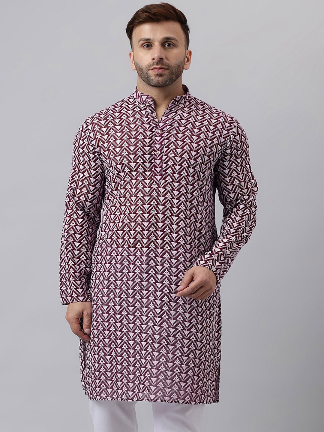 

Hangup Geometric Embroidered Mandarin Collar Straight Kurta, Purple