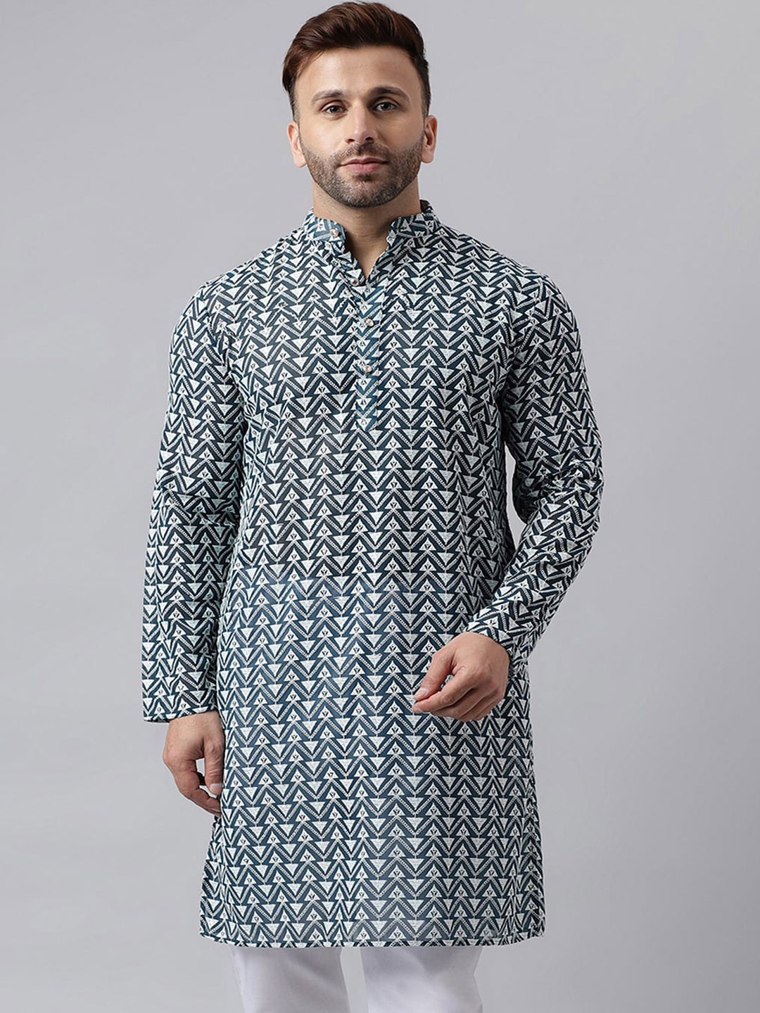 

Hangup Geometric Embroidered Band Collar Long Sleeve Thread Work Straight Kurta, Green
