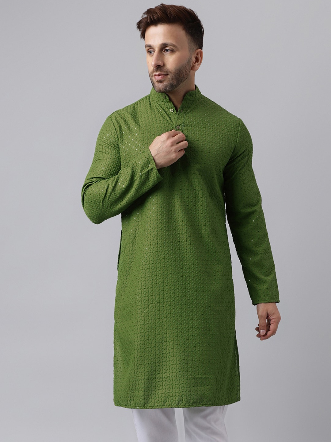 

Vgyaan Ethnic Motifs Embroidered Mandarin Collar long Sleeves Sequinned Straight Kurta, Green