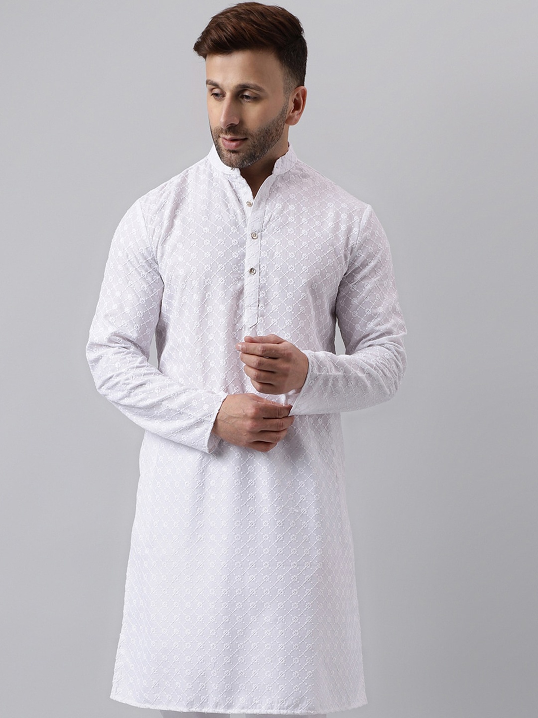 

Vgyaan Ethnic Motifs Embroidered Regular Kurta, Lavender