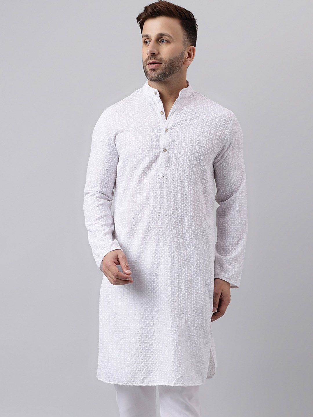 

hangup trend Geometric Embroidered Mandarin Collar Sequinned Kurta, White