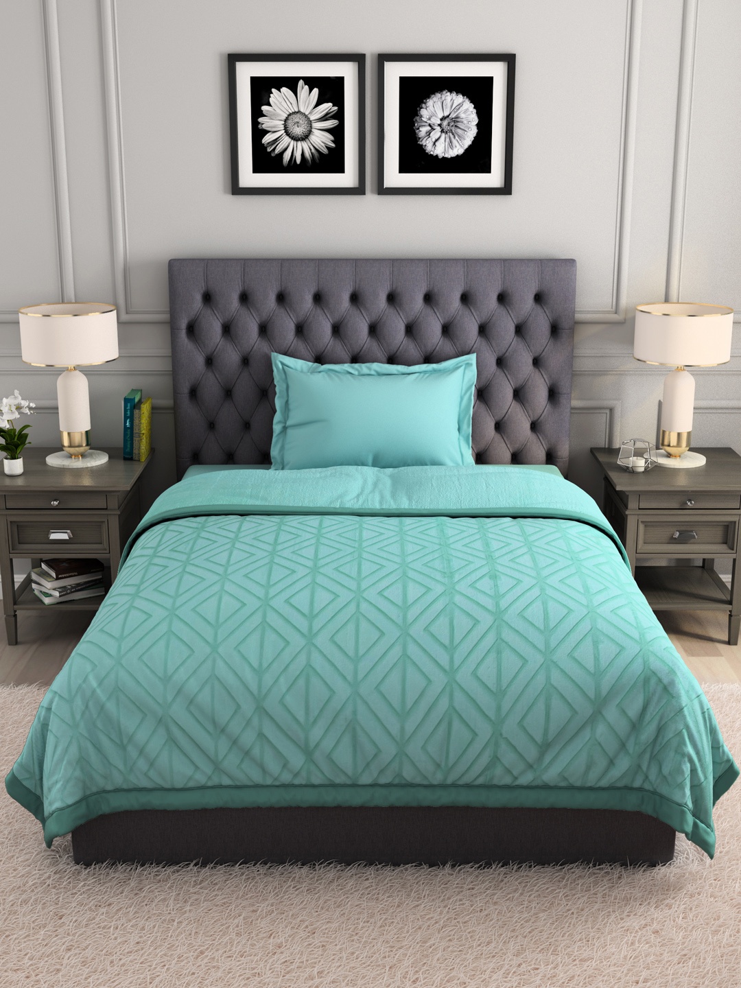 

SPACES Haven Green Geometric AC Room 350 GSM Single Bed Blanket