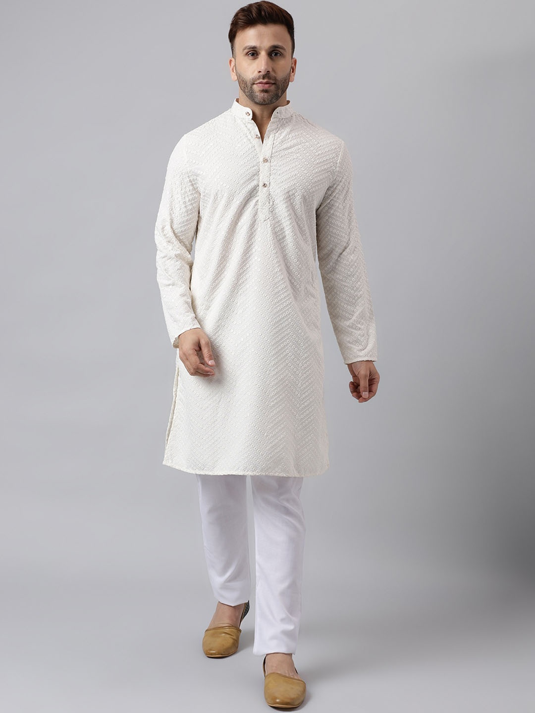 

Vgyaan Ethnic Motif Embroidered Straight Kurta with Pyjamas, White