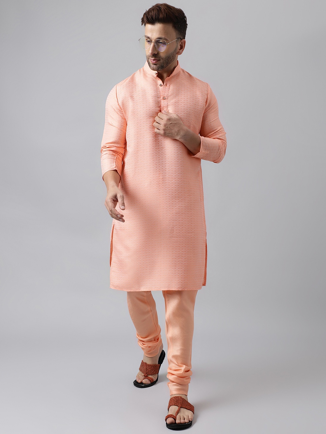 

hangup trend Geometric Woven Design Mandarin Collar Kurta With Pyjamas, Peach