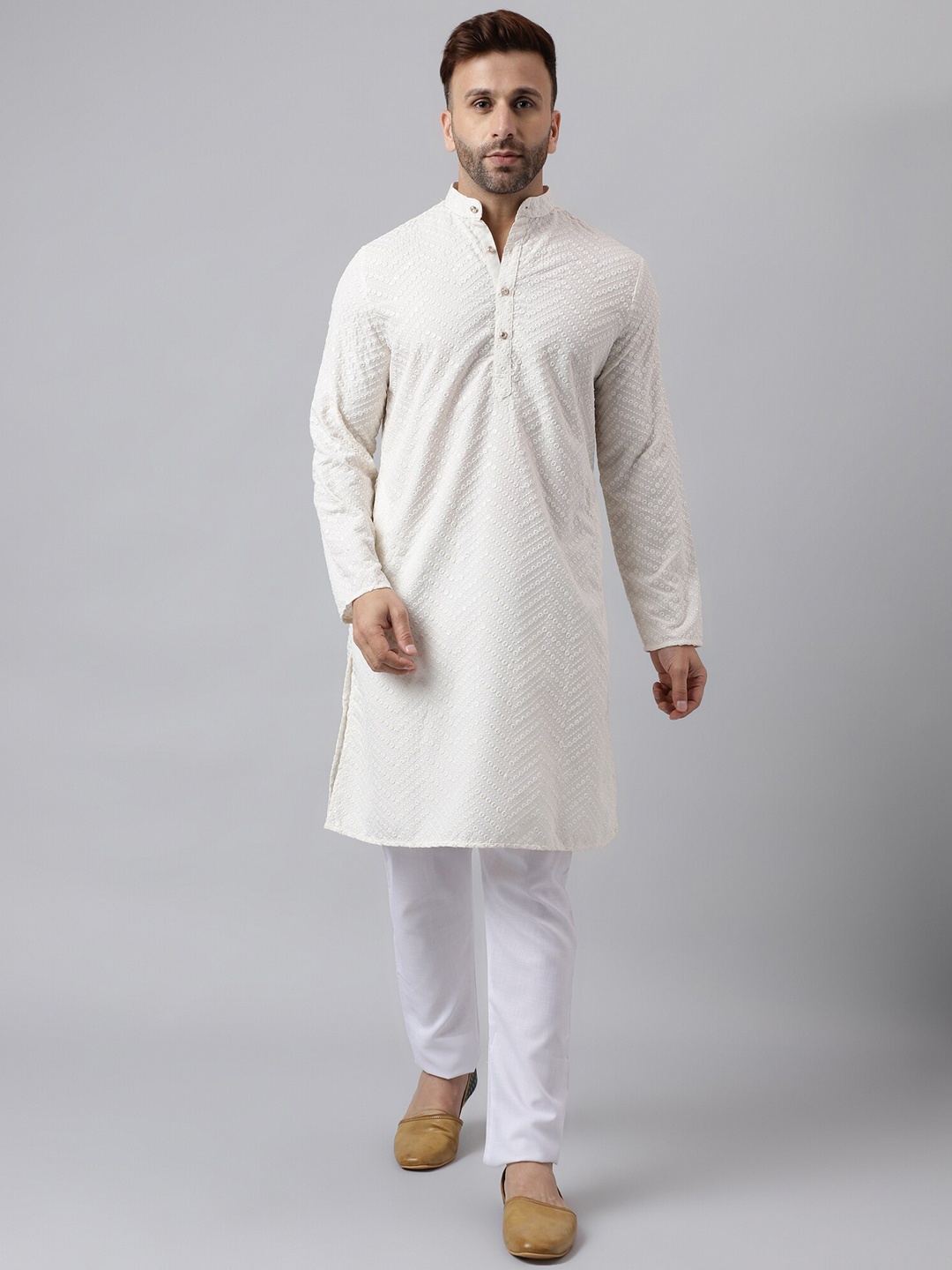 

hangup trend Ethnic Motifs Embroidered Band Collar Kurta With Pyjamas, White