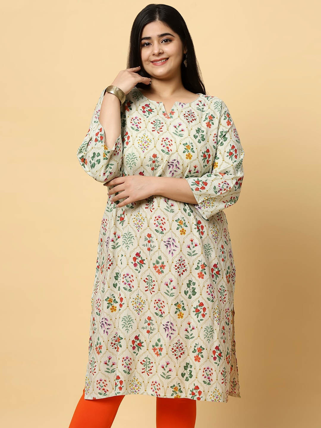 

Sztori Plus Size Floral Printed Notched Round Neck Pure Cotton Straight Kurta, Cream