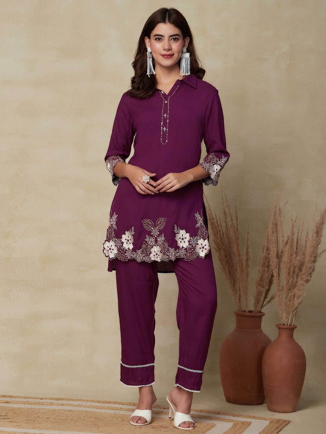 

FASHOR Purple Floral Yoke Design Shirt Collar Thread Work Straight Kurta With Trouser