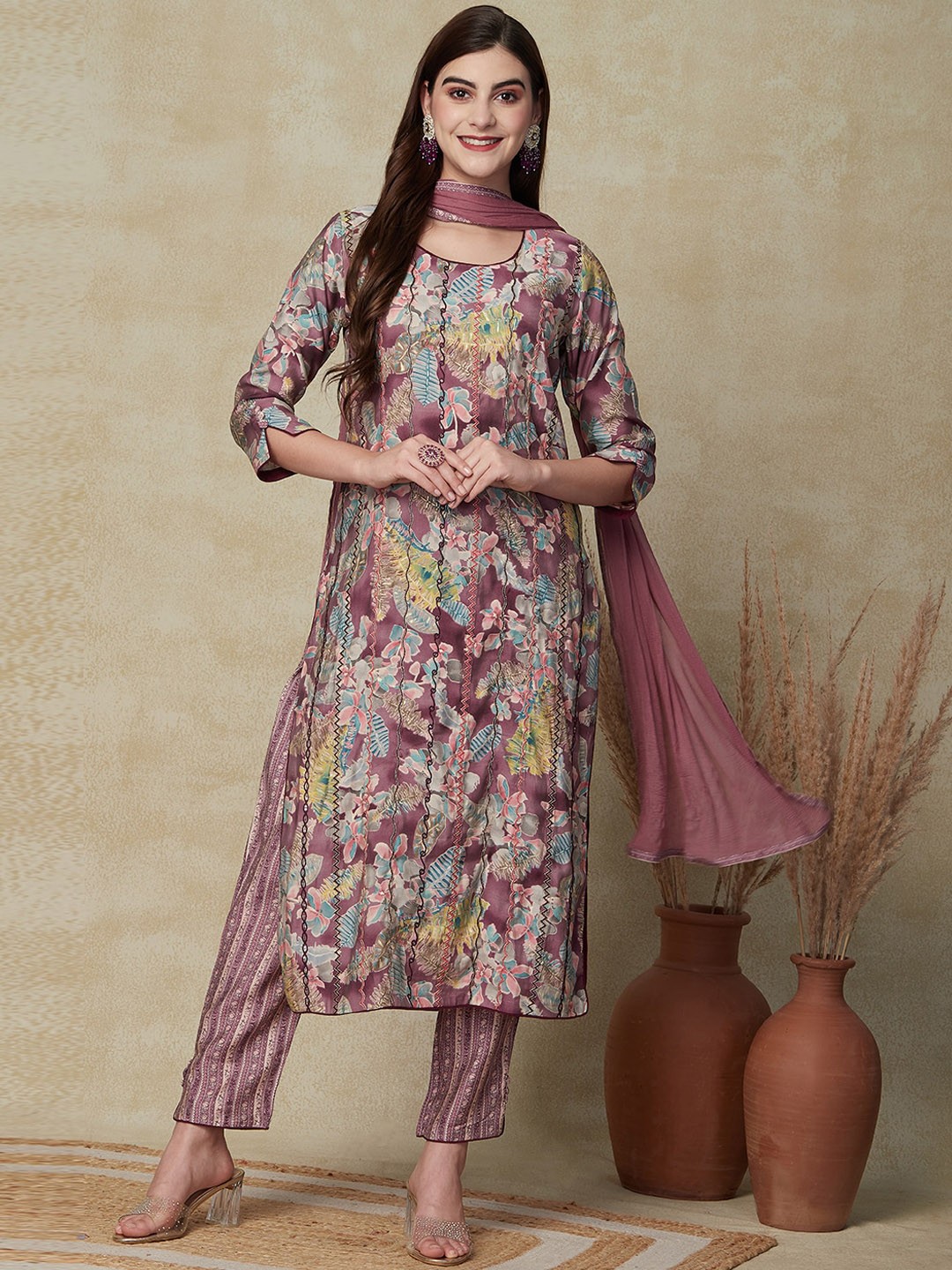 

FASHOR Lavender Floral Printed Thread Work Detailed Straight Kurta & Trouser With Dupatta