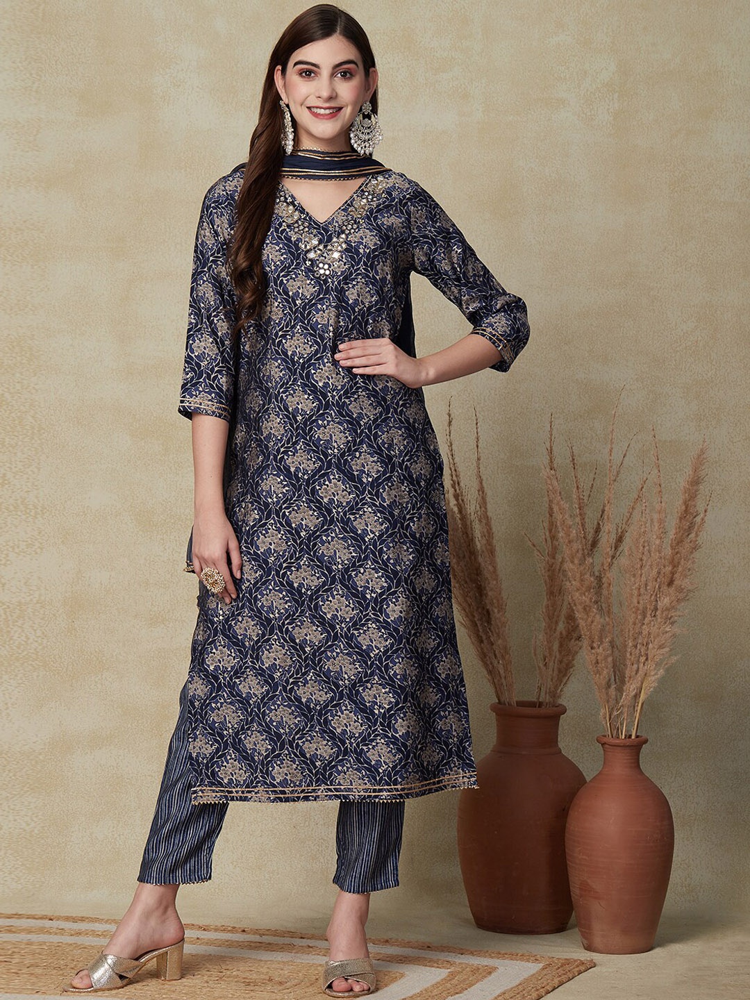 

FASHOR Navy Blue Ethnic Motifs Printed Mirror Work Straight Kurta & Trouser With Dupatta