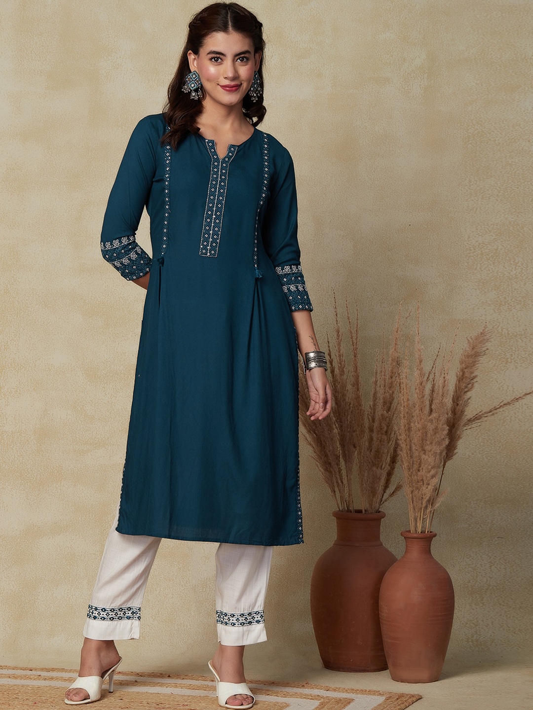 

FASHOR Geometric Embroidered Sequinned Pleated Kurta, Teal