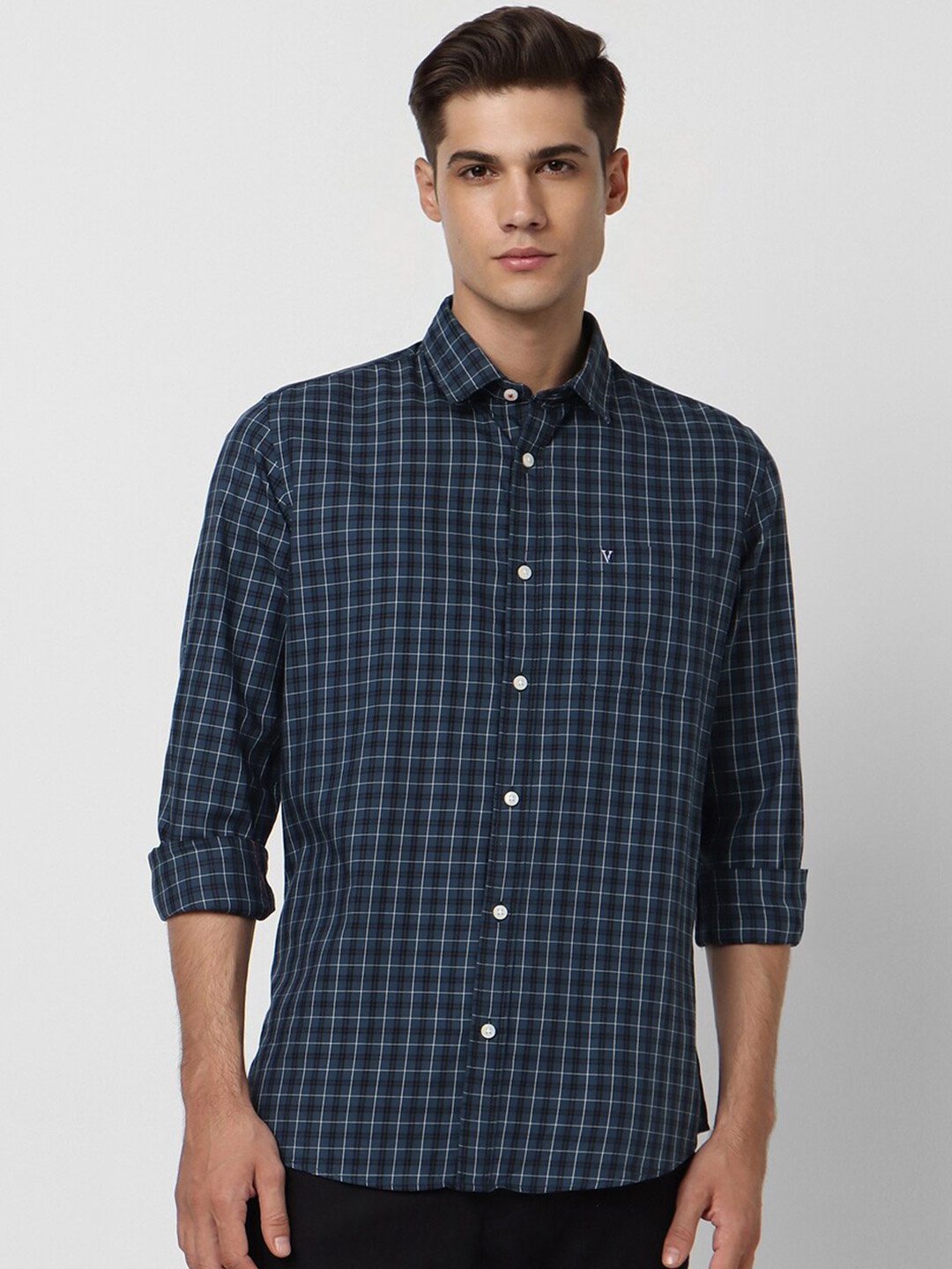 

Van Heusen Sport Slim Fit Checked Pure Cotton Casual Shirt, Navy blue