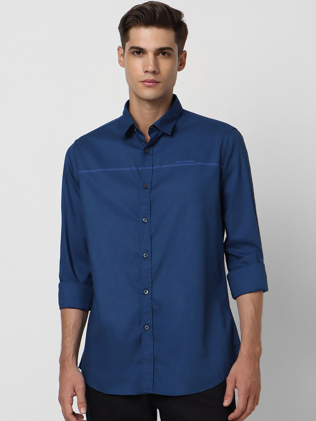 

Van Heusen Sport Slim Fit Spread Collar Pure Cotton Casual Shirt, Blue