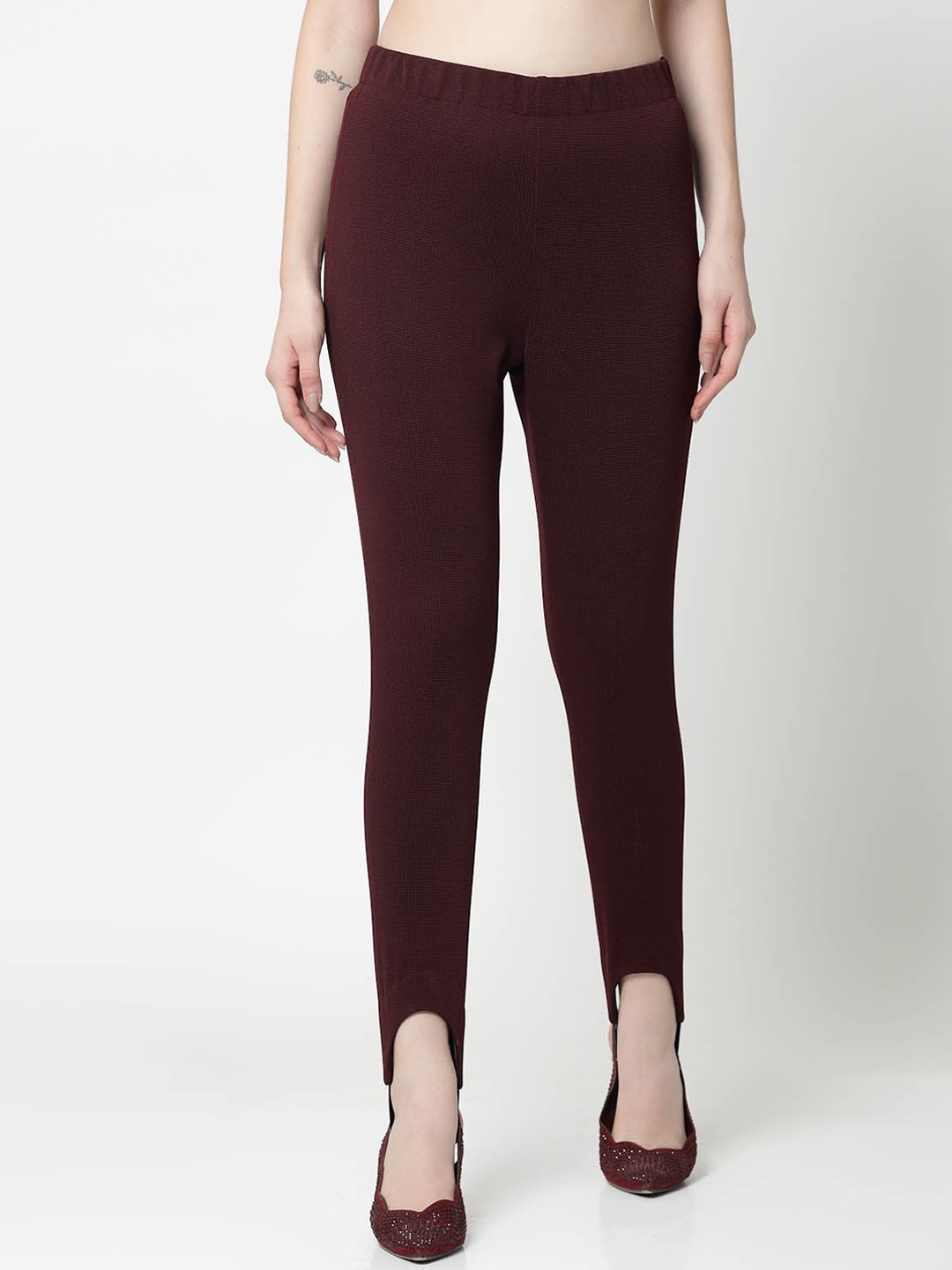 

OFFICE & YOU Women Slim Fit Mid-Rise Peg Trouser, Maroon