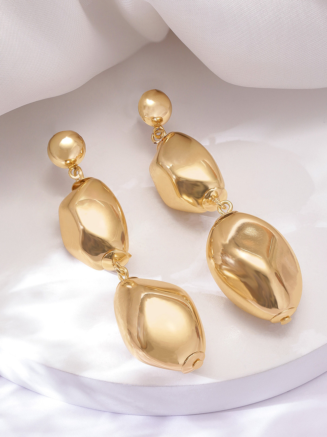 

Rubans Voguish Gold-Plated Beaded Drop Earrings