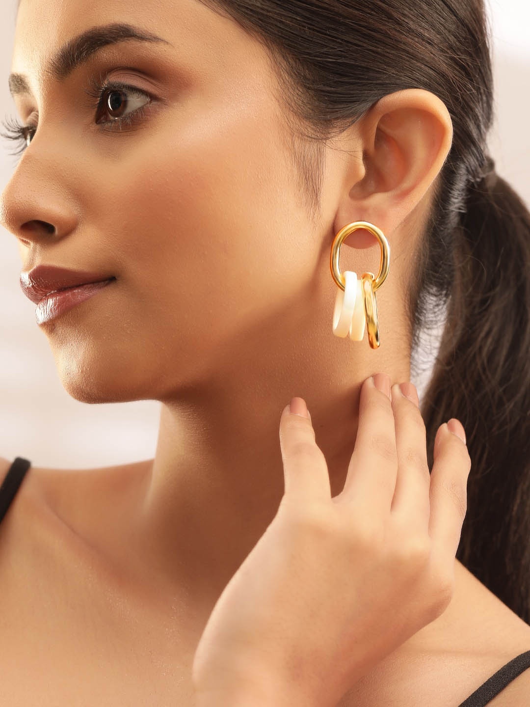 

Rubans Voguish Gold Plated Drop Earrings