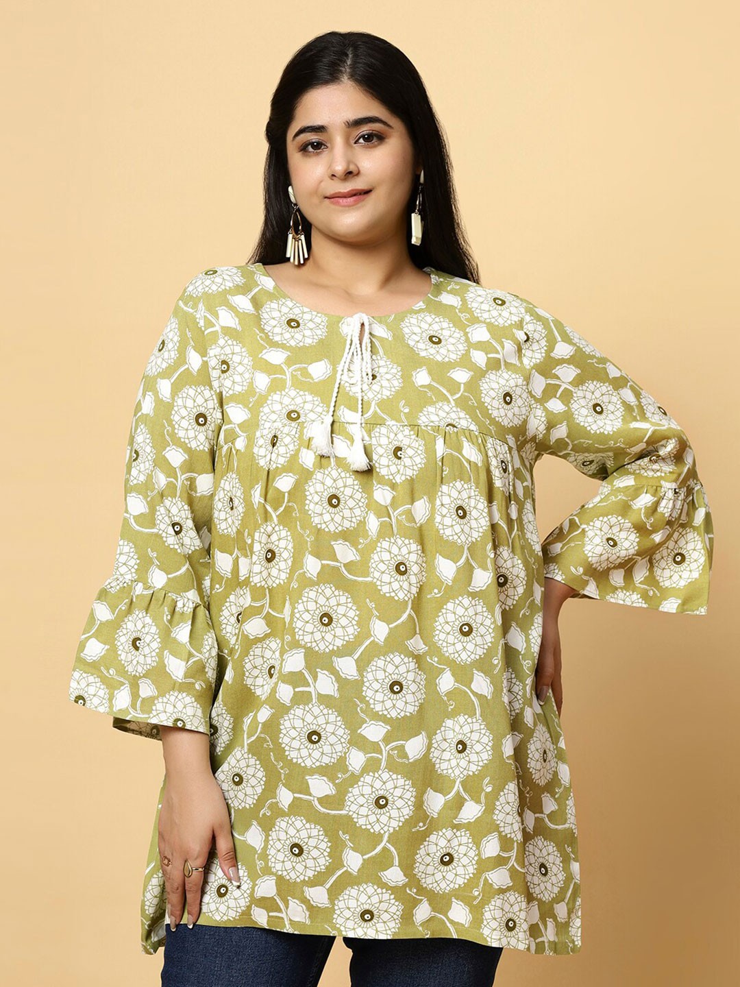

Sztori Plus Size Floral Printed Pure Cotton Straight Short Kurti, Green
