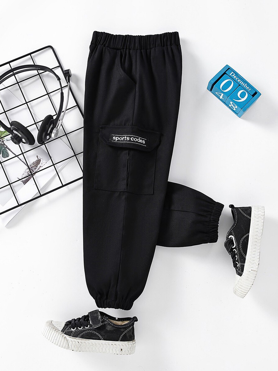 

StyleCast Boys Black Mid-Rise Easy Wash Cargos