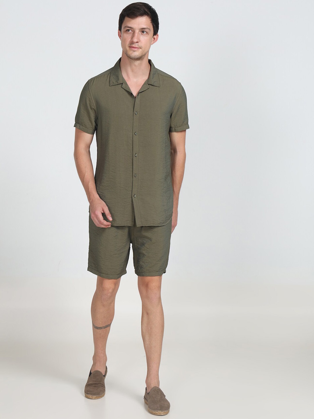 

POE Spread Collar Shirt With Shorts Co-Ords, Green