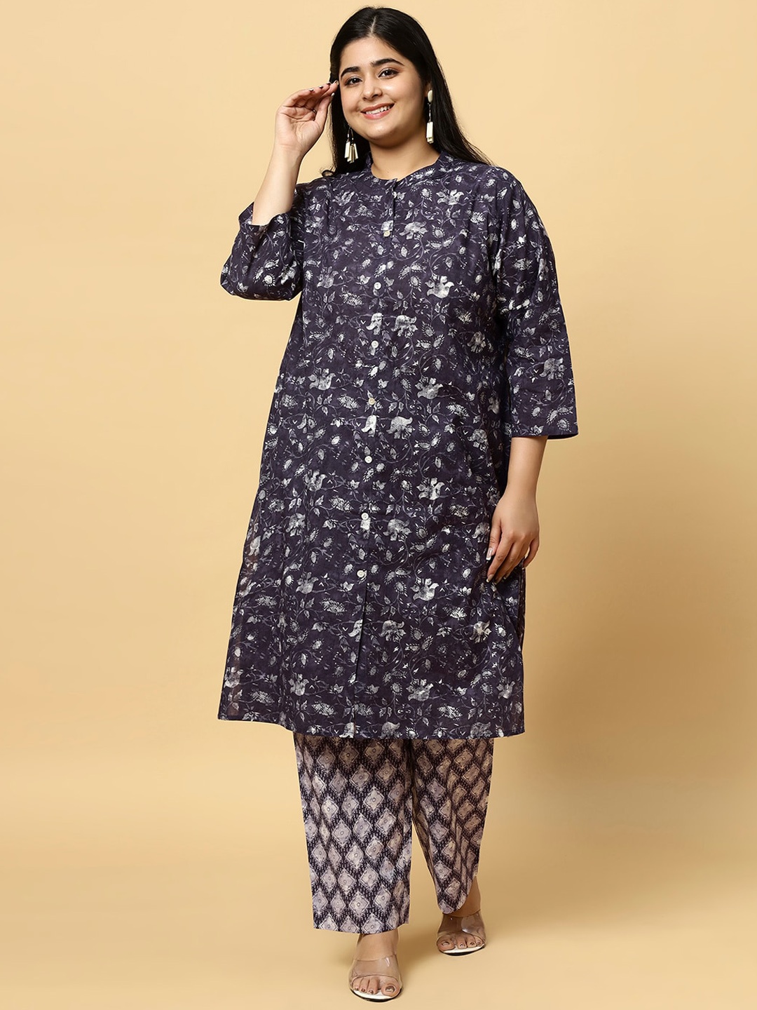 

Sztori Plus Size Floral Printed Pure Cotton Straight Kurta with Trousers, Purple