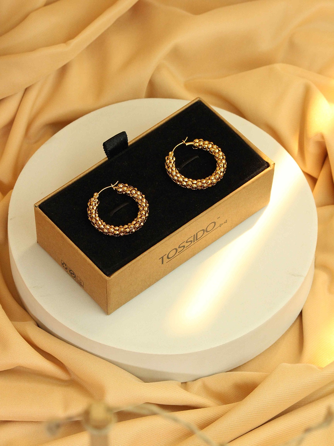 

Tossido Circular Hoop Earrings, Gold