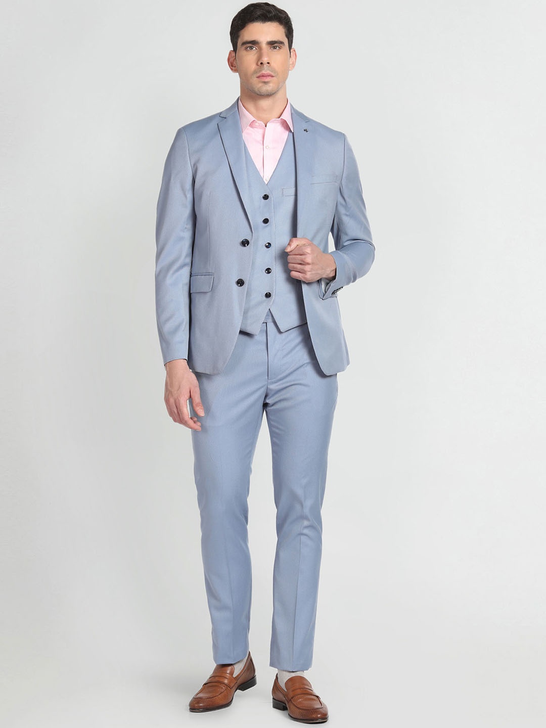 

Arrow Single-Breasted Three-Piece Formal Suit, Grey