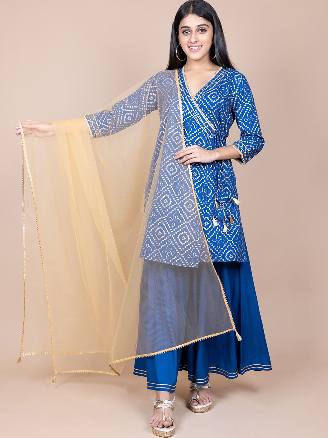 

KASYA Net Dupatta With Gotta Patti, Beige