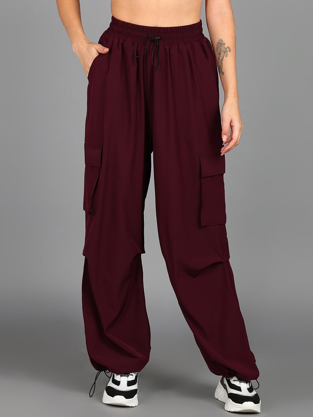 

The Roadster Lifestyle Co. Women Maroon Baggy Fit Parachute Rapid-Dry Track Pants