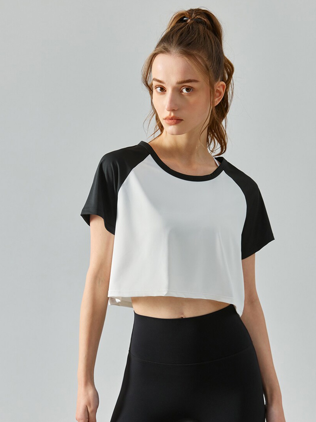 

JC Collection Colourblocked Round Neck Short Sleeves Crop Boxy T-shirt, White