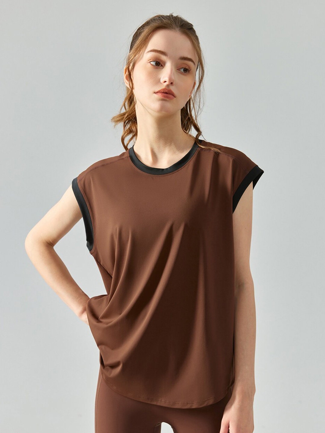 

JC Collection Round Neck Extended Sleeves Tshirt, Brown