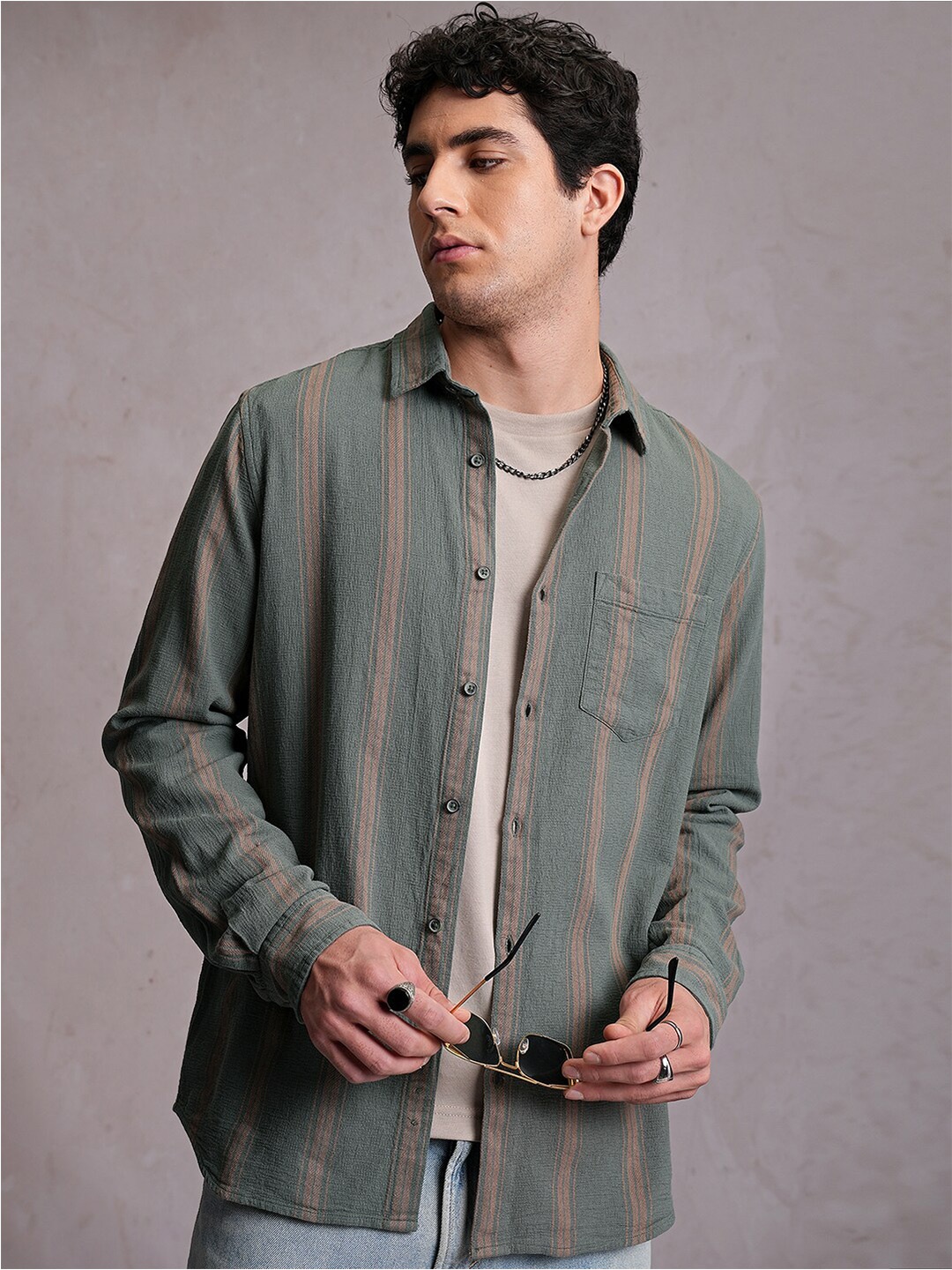 

Locomotive Men Dusty Olive Mock Lino Dobby Textured Striper Regular Shirt