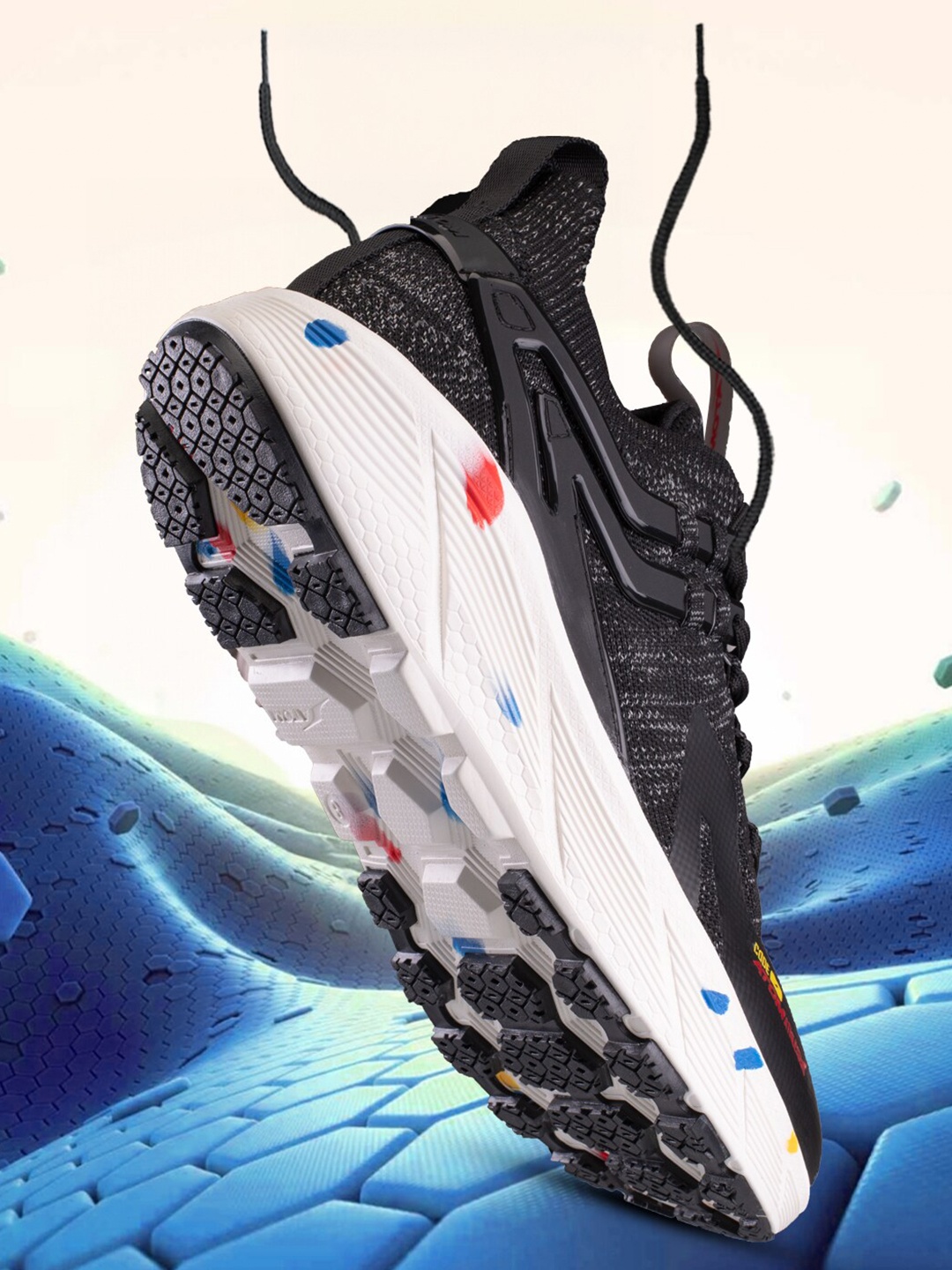 

Atom Men Ultra Flight Lace-Up Running Shoes, Black