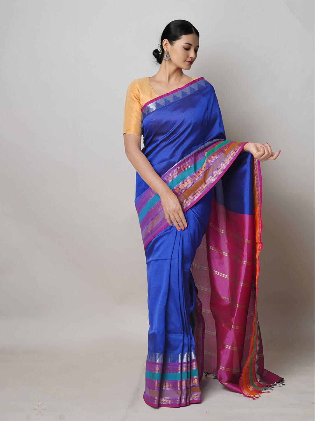 

Unnati Silks Handloom Pure Silk Narayan Peth Saree, Blue