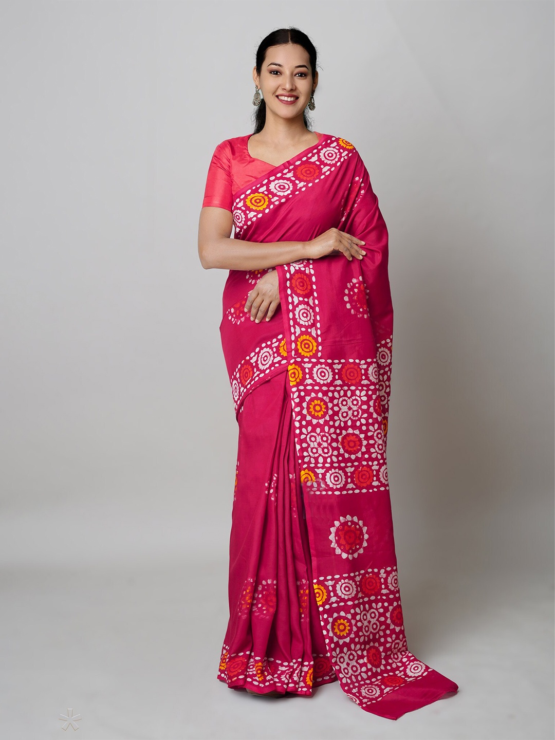 

Unnati Silks Batik Silk Blend Handloom Block Print Saree, Red