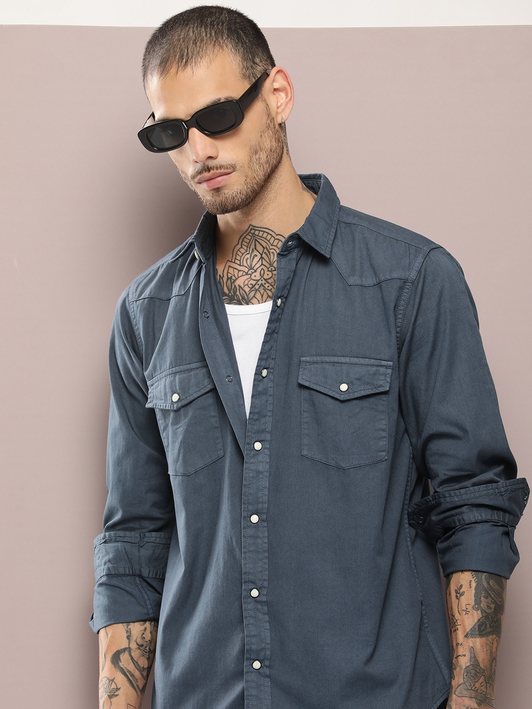 

Kook N Keech Men Solid Casual Shirt, Grey