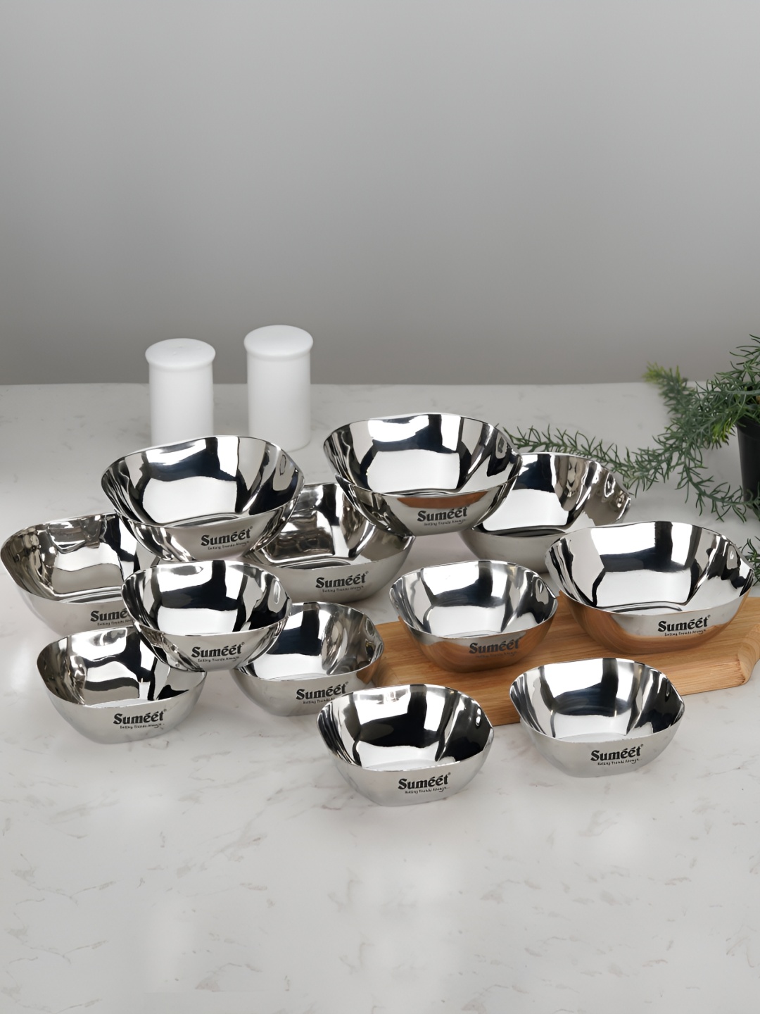 

Sumeet 12 Pieces Light Weight Stainless Steel Square Shape Glossy Bowls, Silver